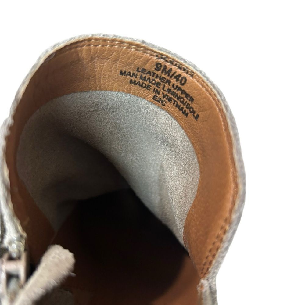 Lucky Brand Women’s Stayci side ankle bootie color tan wide heel size 9 - Picture 5 of 7
